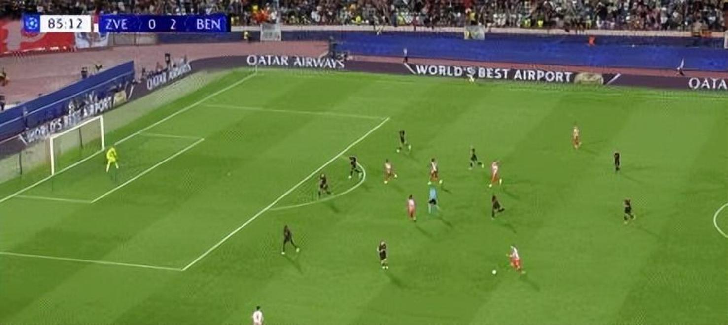 关于巴萨主场大捷，球员赛后激动庆祝胜利，留言不能进行.的信息