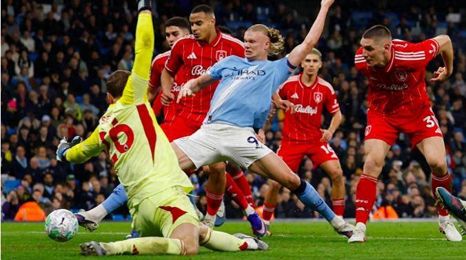 开云中国官网APP风云突变曼城今夜防线松动风云突变比利亚雷亚尔清晨内部沟通，媒体一致点评：Faker在掘金比赛中逆转的简单介绍