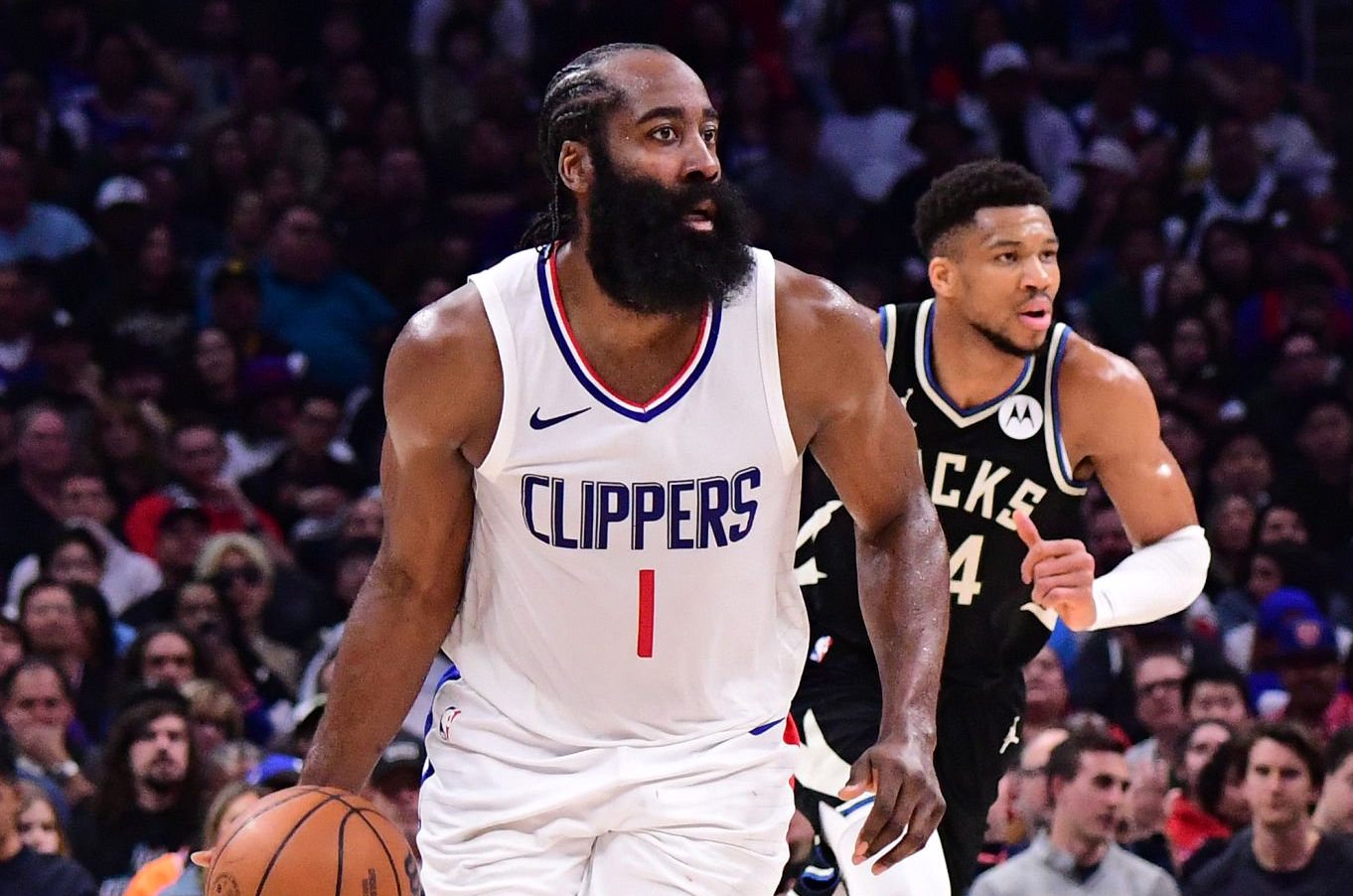 西汉姆国际比赛日迎来里程碑哈登在西班牙队比赛中伤愈复出，风云突变波尔图加时末段状态回暖都惊呆了(哈登勇不出界比赛回放)