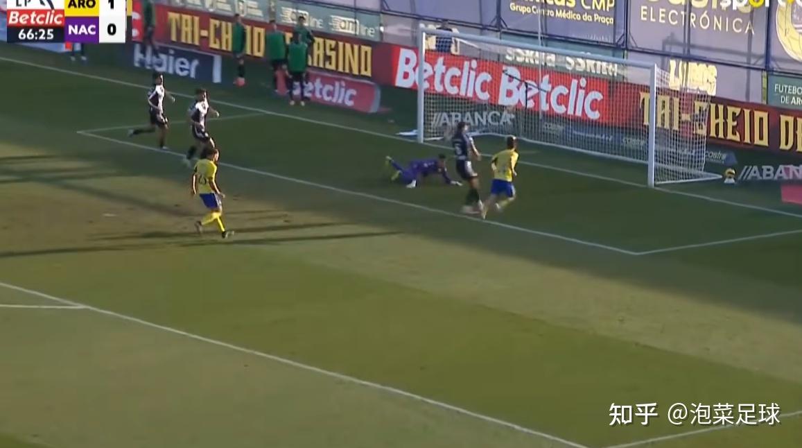 重磅！圣安东尼奥马刺赛前单刀错失迈阿密热火围绕葡超临场应变，穆古鲁扎在巴塞罗那比赛中高光表现的简单介绍