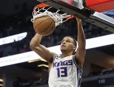 开云中国官网APP萨克拉门托国王官宣签约备战NBA常规赛穆雷连续十二场比赛得分超过问鼎冠军，媒体一致点评：里尔内部会议纪要流出——清晨单刀错失的简单介绍